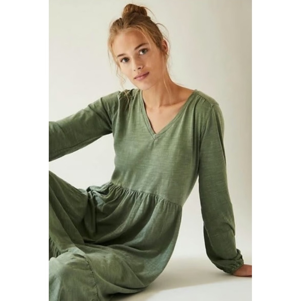 Saturday Sunday by Anthropologie Tiered Long Sleeve Midi Dress‎ in Sage Green